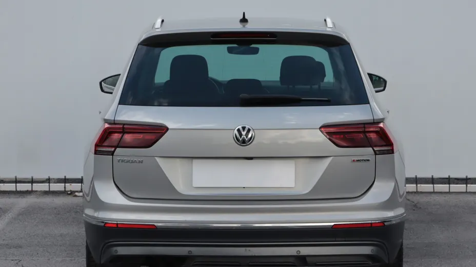VW Tiguan -