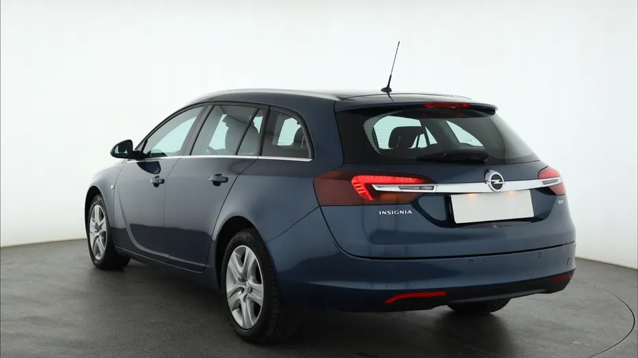 Opel Insignia -
