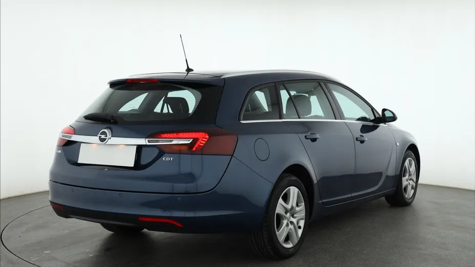 Opel Insignia -