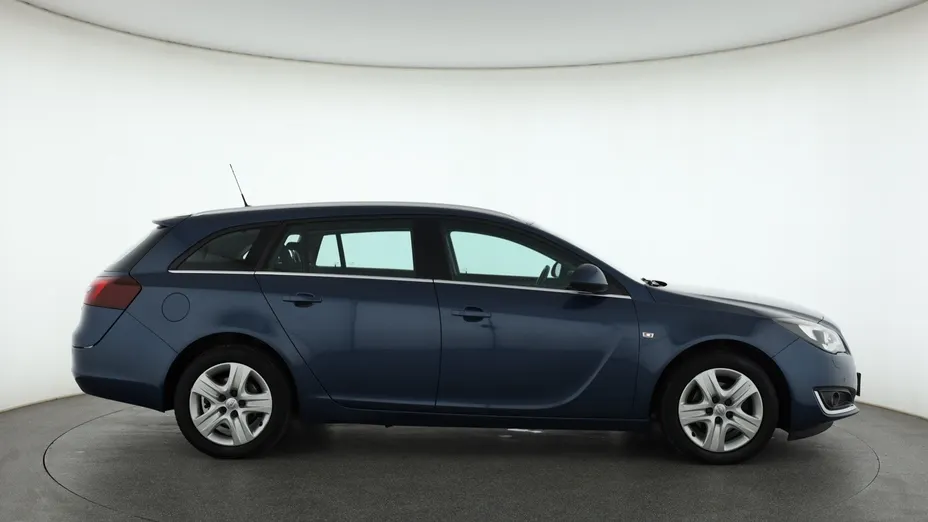 Opel Insignia -