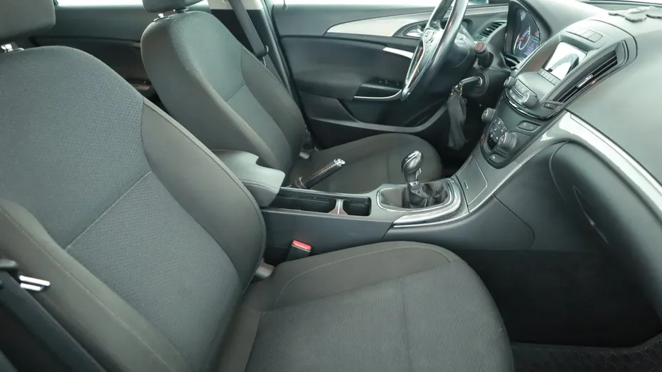 Opel Insignia -
