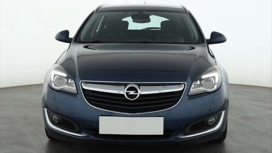 Opel Insignia -