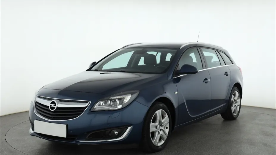 Opel Insignia -