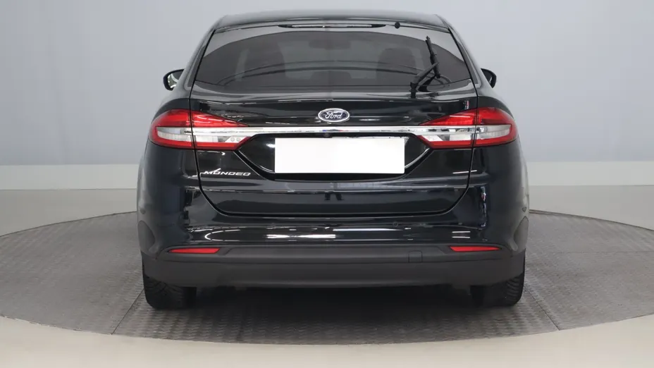 Ford Mondeo -