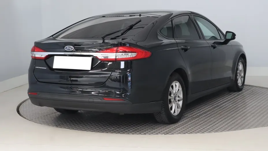 Ford Mondeo -