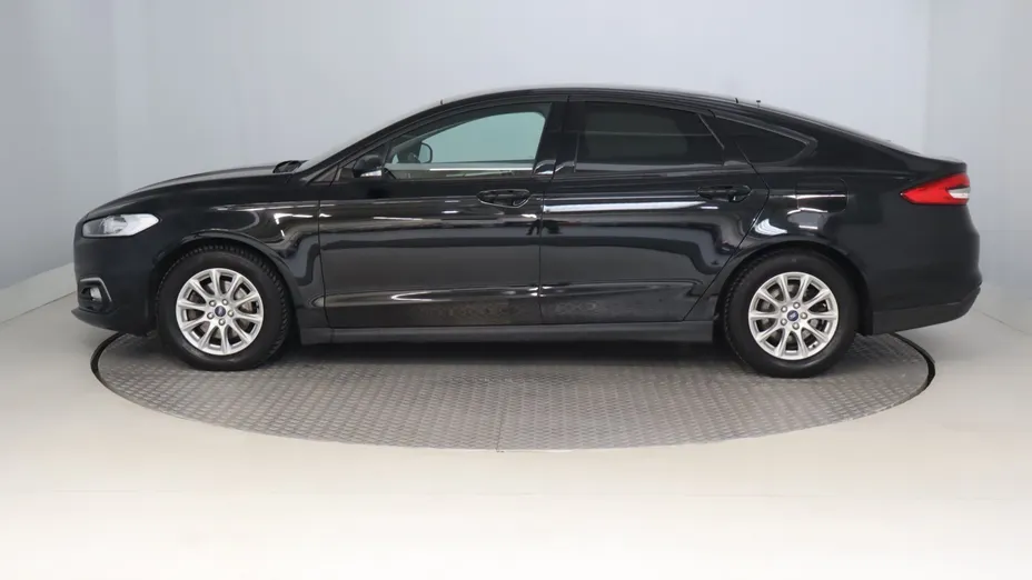 Ford Mondeo -