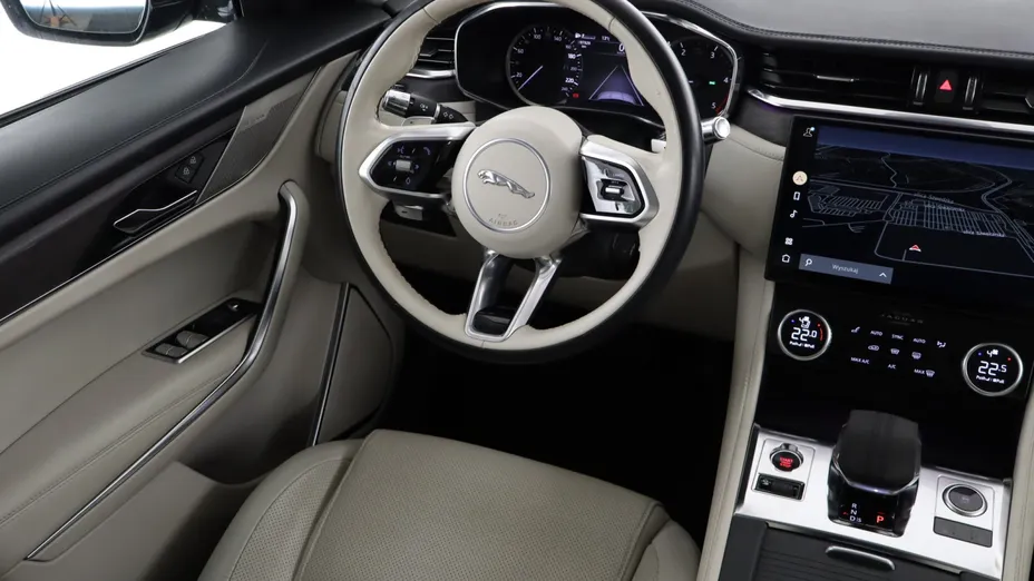 Jaguar F-Pace -