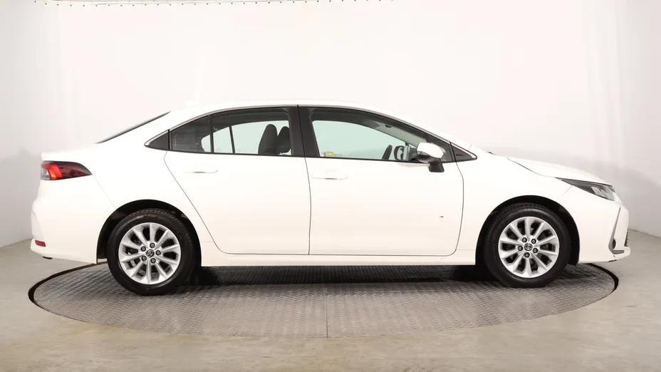 Toyota Corolla -