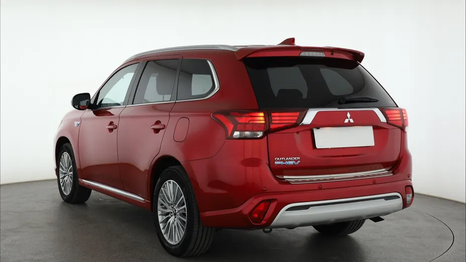 Mitsubishi Outlander -