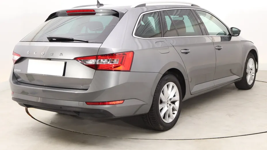 Skoda Superb -