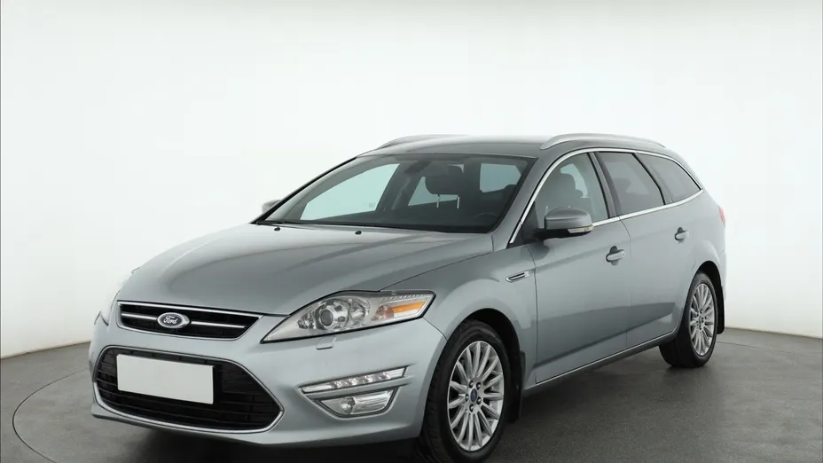 Ford Mondeo -