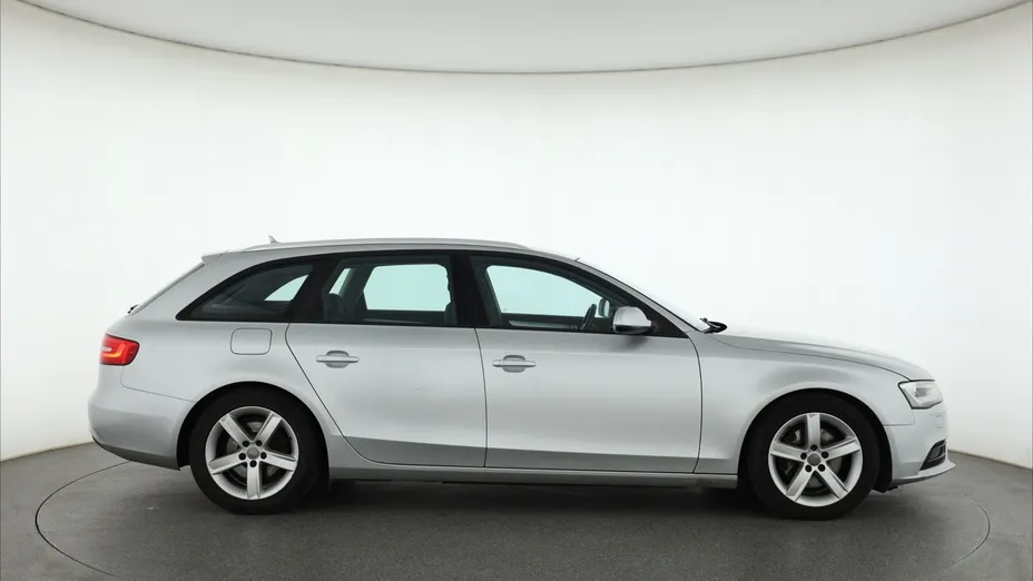 Audi A4 -