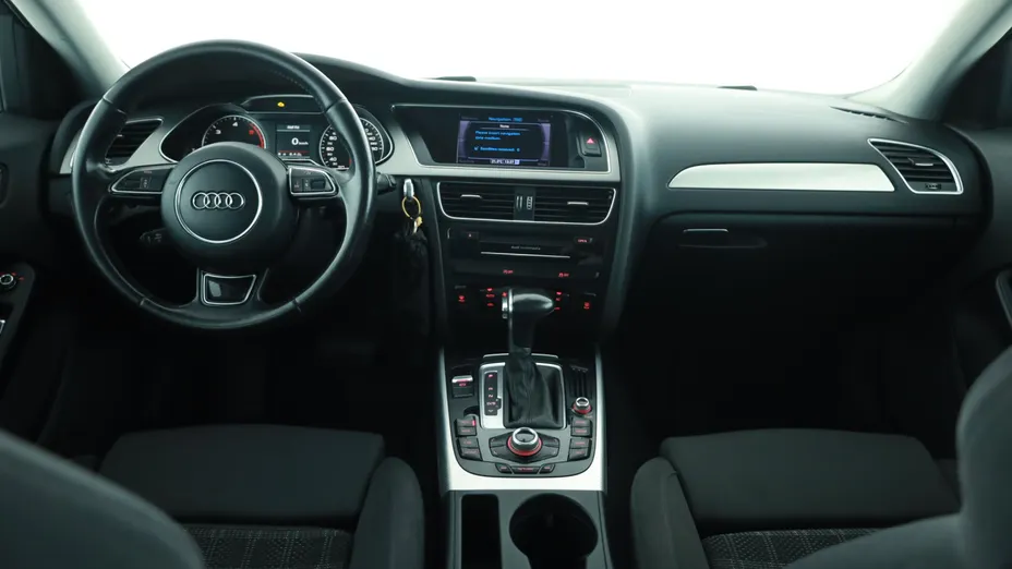 Audi A4 -