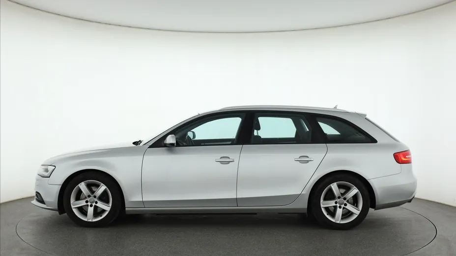 Audi A4 -