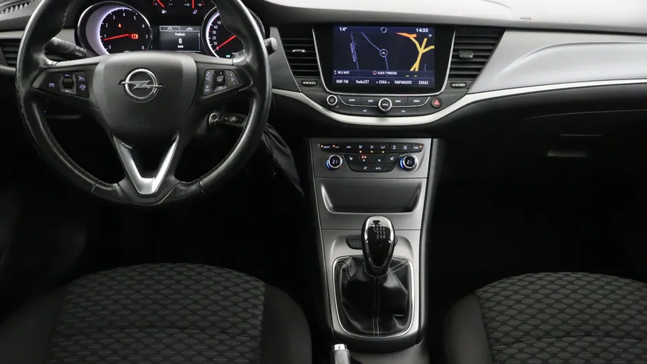 Opel Astra -