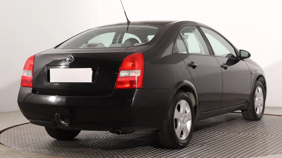 Nissan Primera -