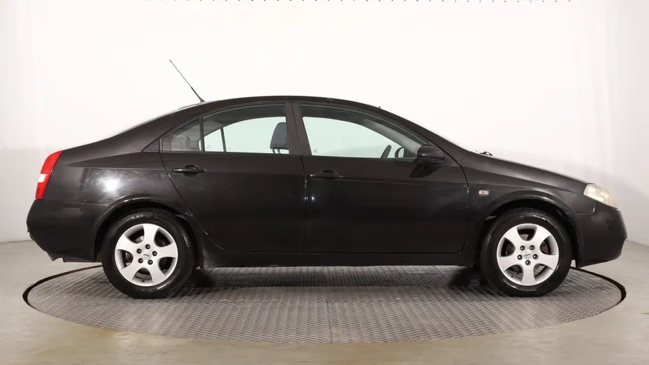 Nissan Primera -