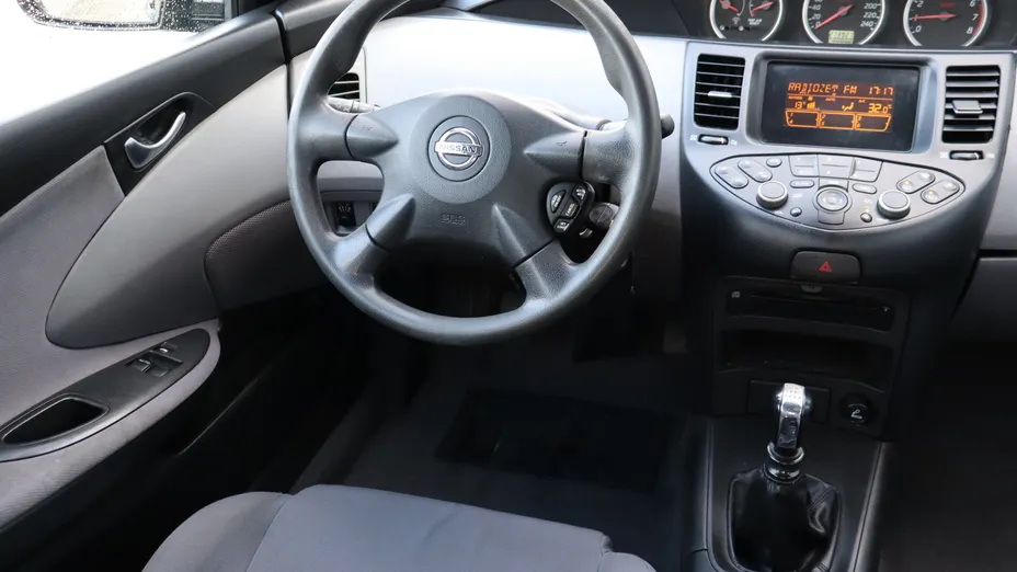 Nissan Primera -