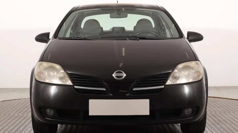 Nissan Primera -