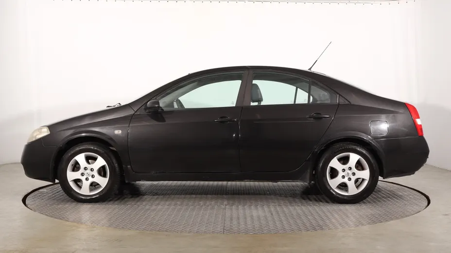 Nissan Primera -