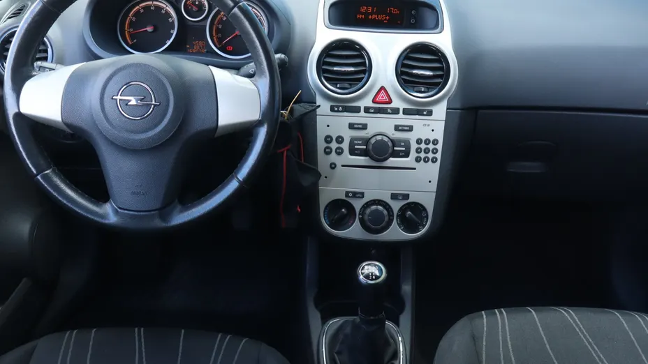Opel Corsa -