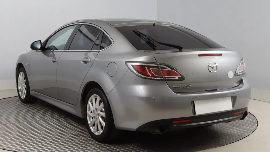 Mazda 6 -
