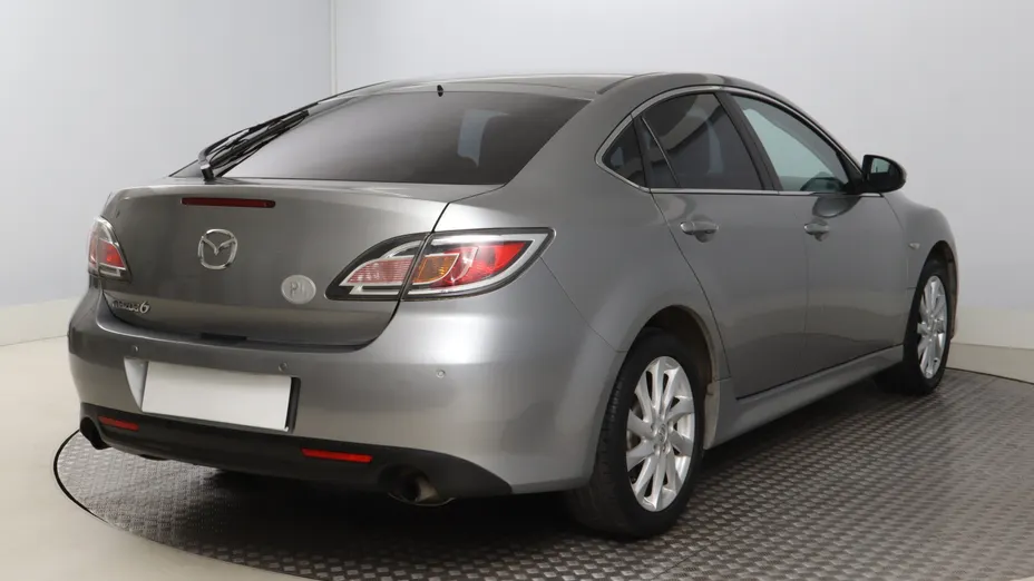 Mazda 6 -