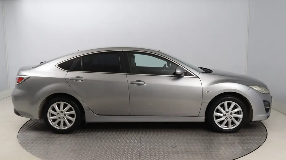 Mazda 6 -