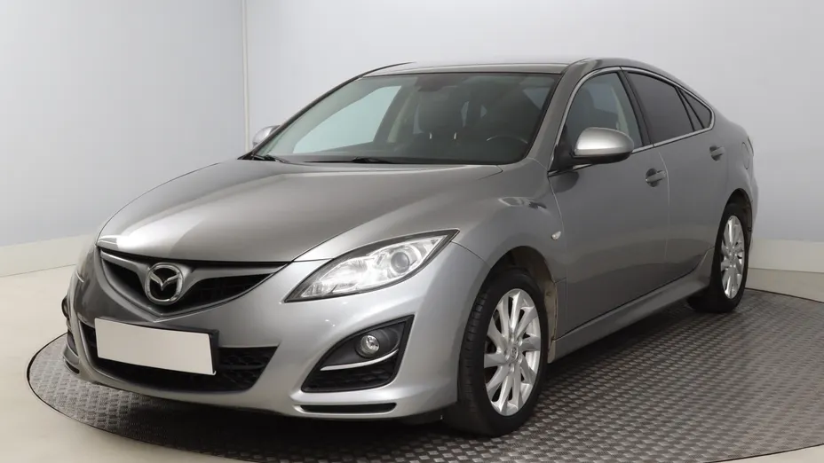 Mazda 6 -
