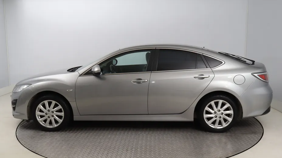 Mazda 6 -