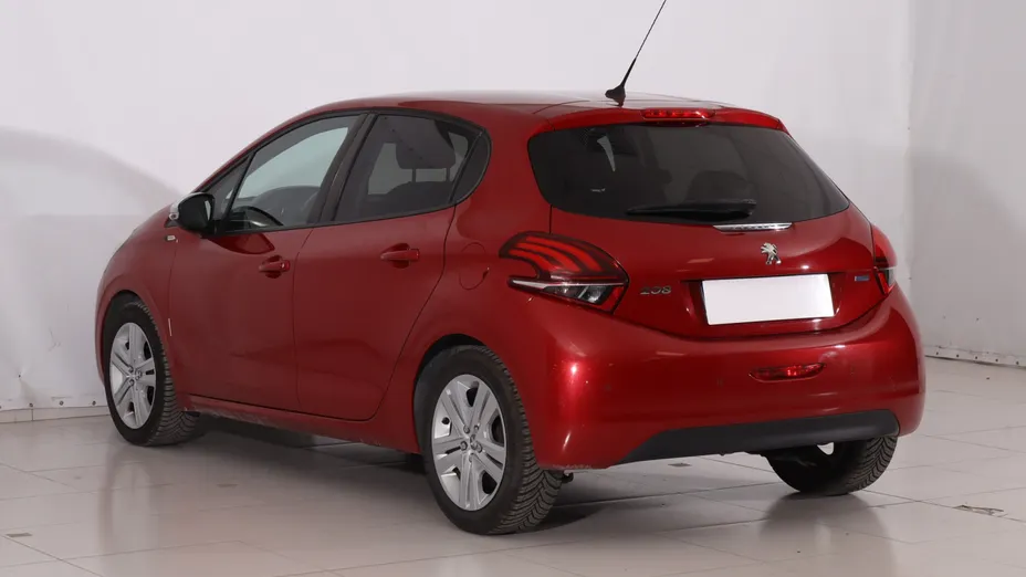 Peugeot 208 -