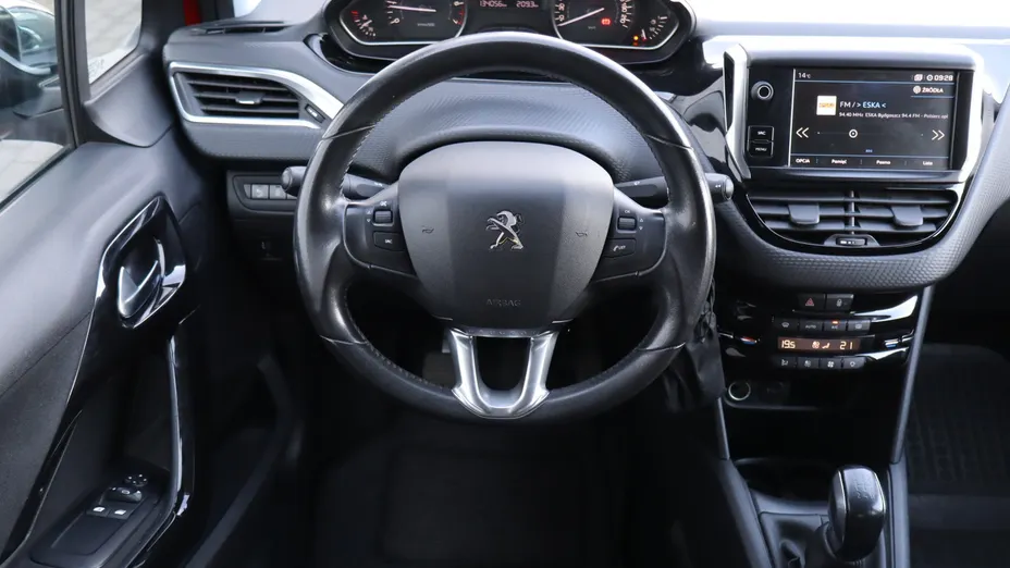 Peugeot 208 -