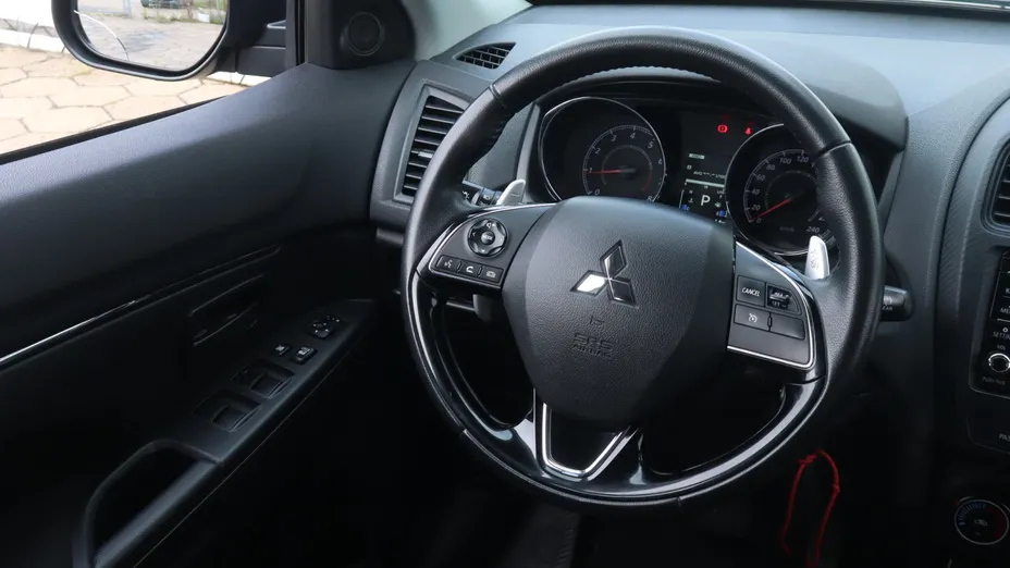Mitsubishi ASX -
