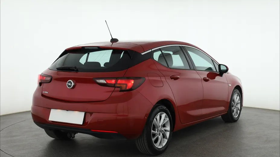 Opel Astra -