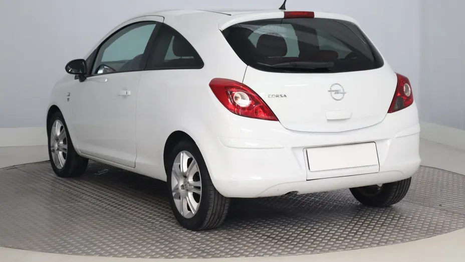 Opel Corsa -