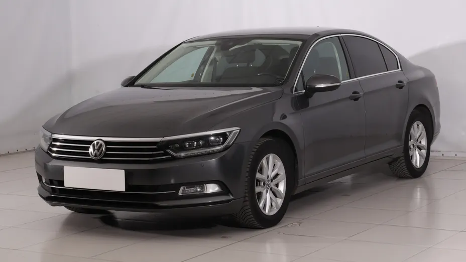 VW Passat -