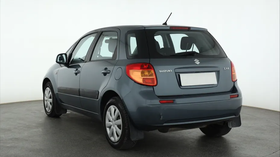 Suzuki SX4 -