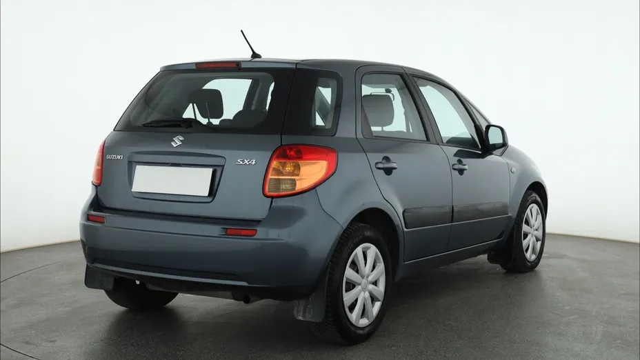 Suzuki SX4 -