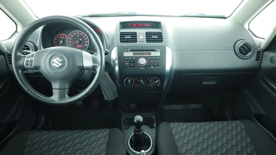 Suzuki SX4 -
