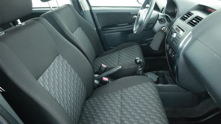 Suzuki SX4 -