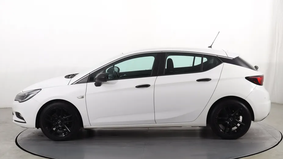 Opel Astra -