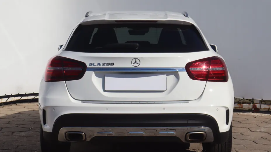 Mercedes GLA -