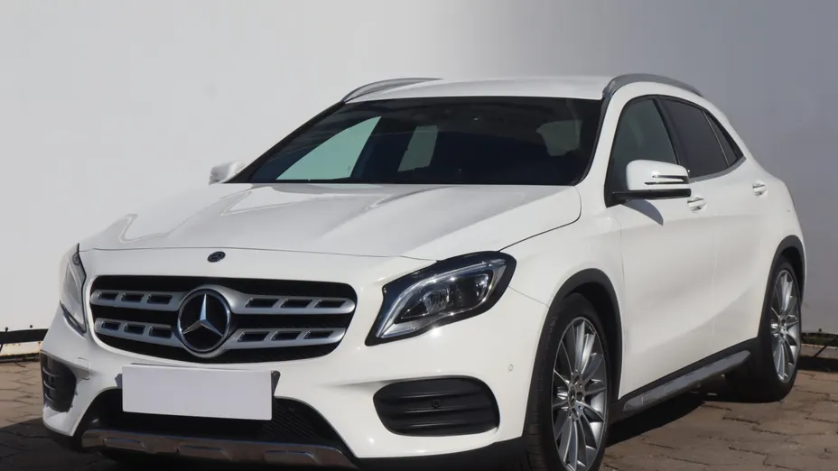 Mercedes GLA -