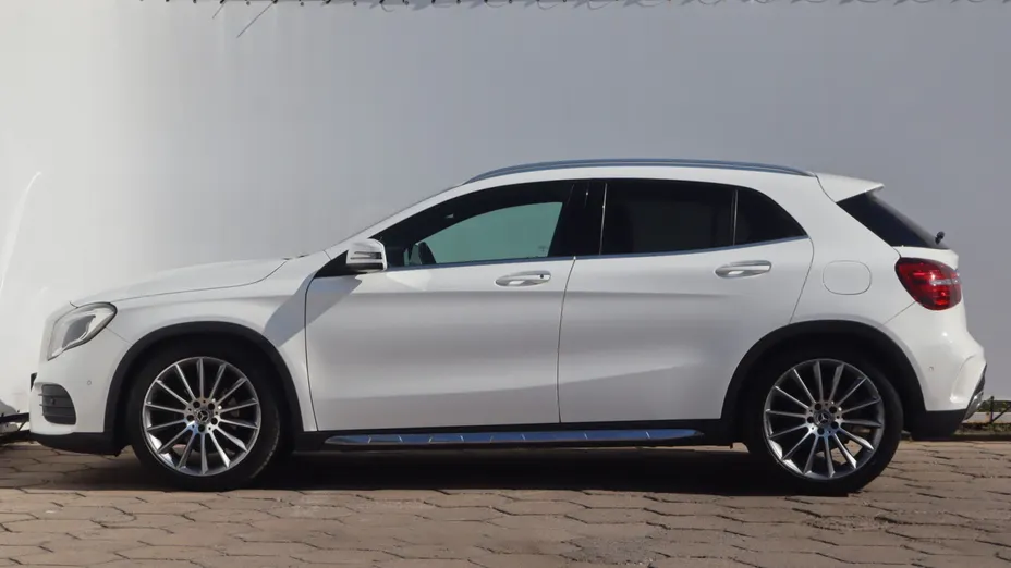 Mercedes GLA -