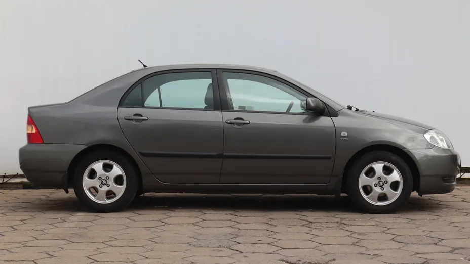 Toyota Corolla -