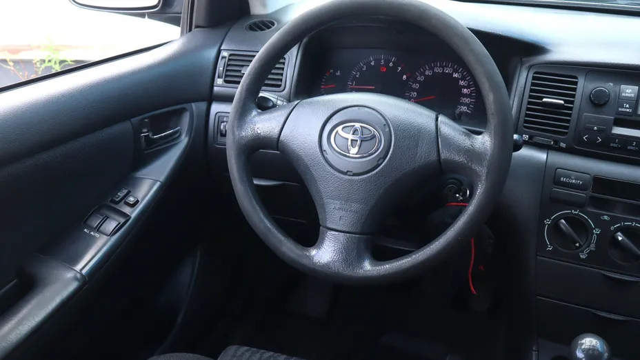 Toyota Corolla -