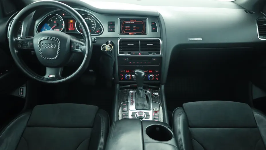 Audi Q7 -