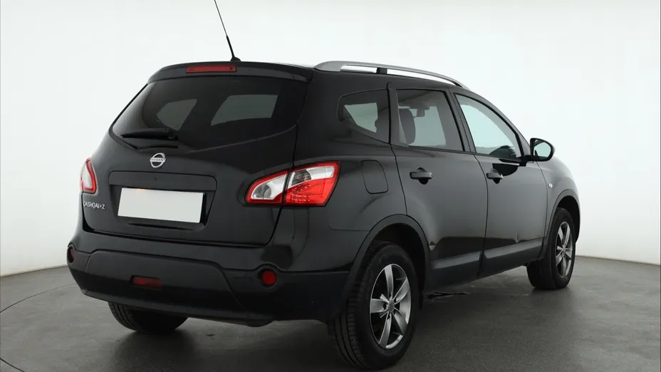 Nissan Qashqai+2 -