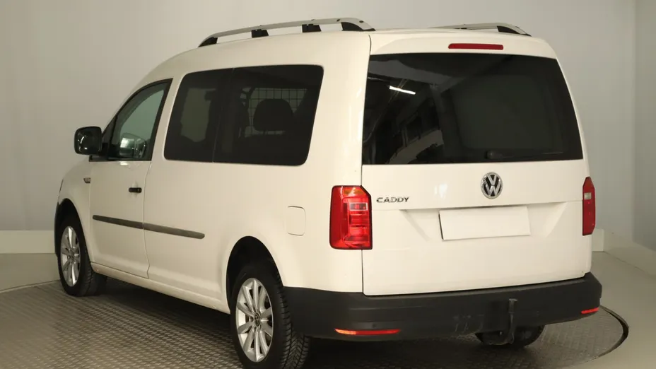 VW Caddy -