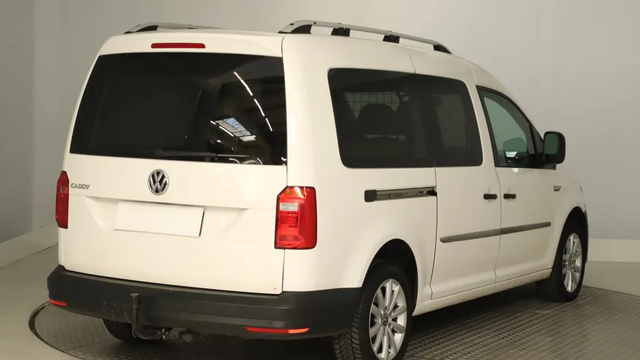 VW Caddy -